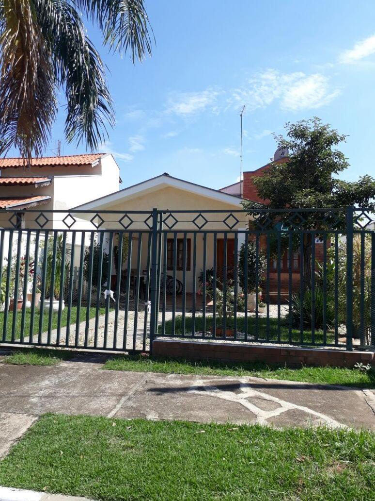 Casa Rua Salvia, Jd Tulipa * Holambra